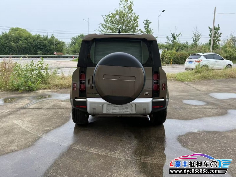 21年路虎卫士轿车抵押车出售