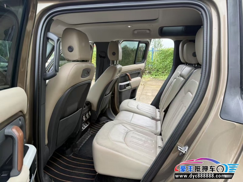 21年路虎卫士轿车抵押车出售