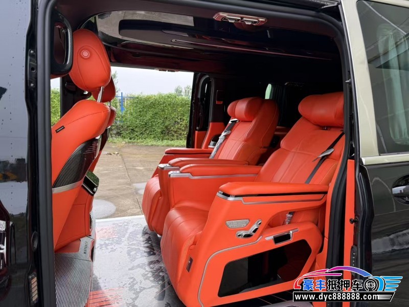 23年奔驰威霆轿车抵押车出售