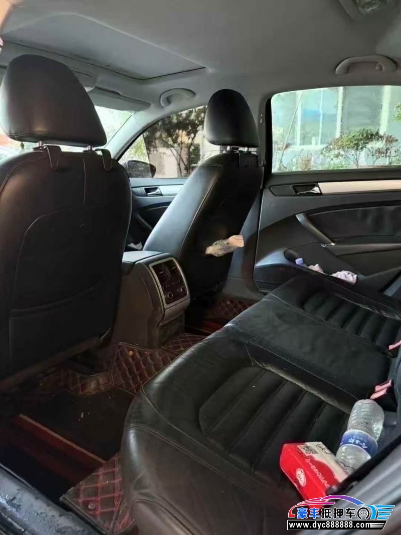 13年大众帕萨特轿车抵押车出售