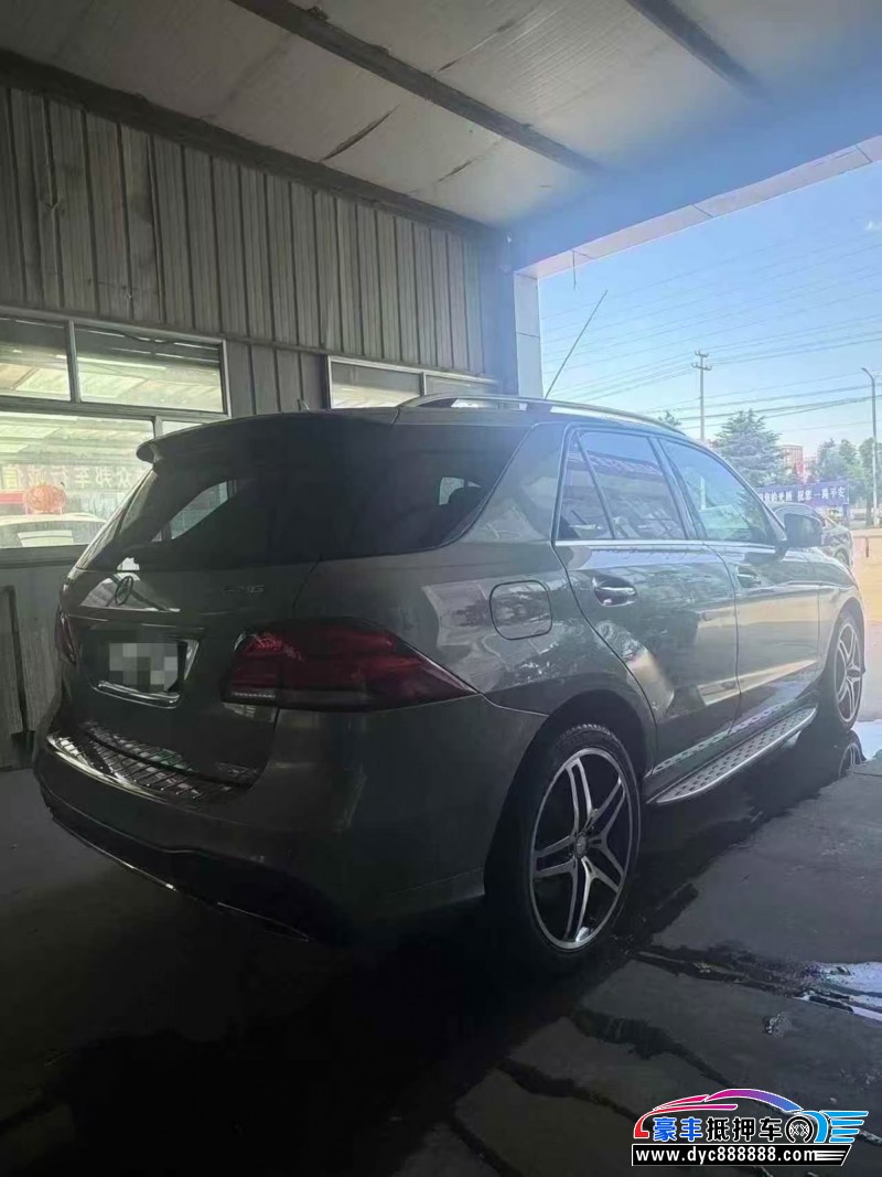 17年奔驰GLE轿车抵押车出售