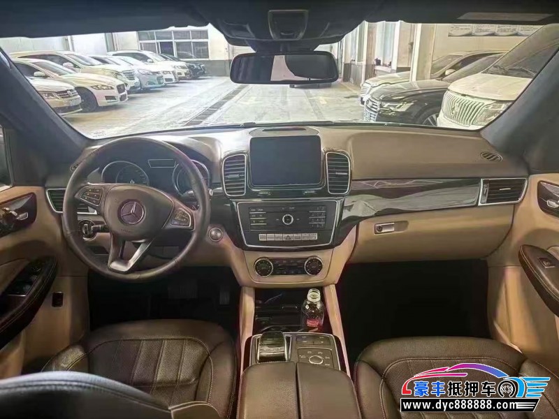 17年奔驰GLE轿车抵押车出售