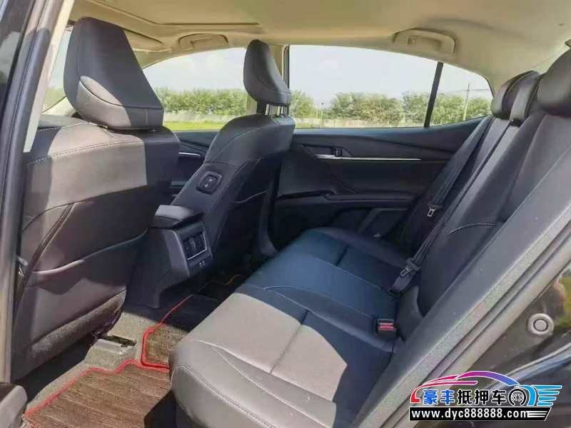 25年丰田凯美瑞轿车抵押车出售