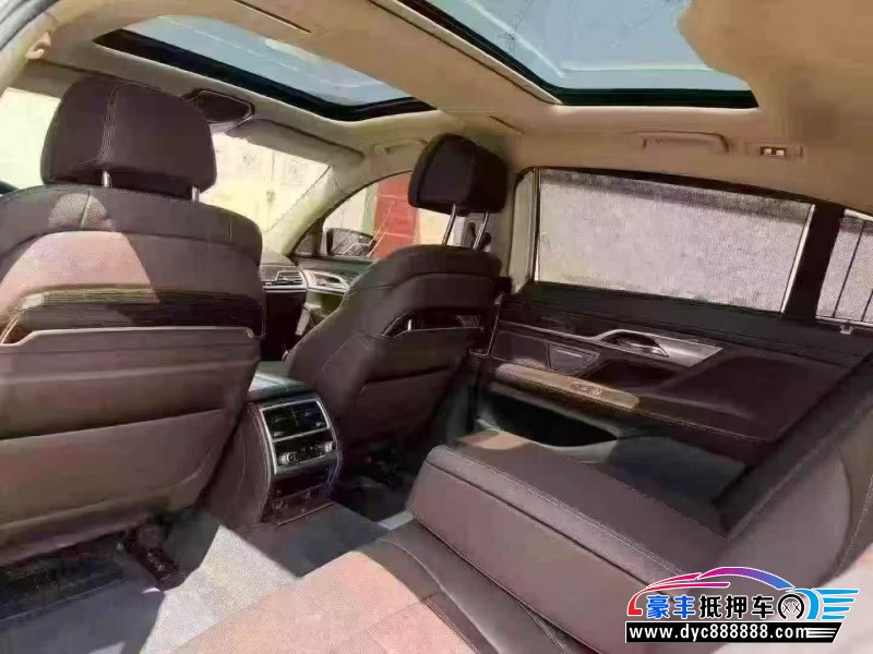 17年宝马7系轿车抵押车出售