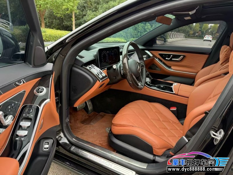 23年奔驰迈巴赫S级轿车抵押车出售