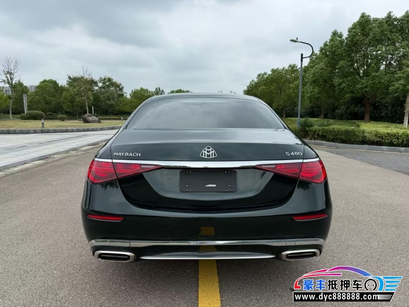23年奔驰迈巴赫S级轿车抵押车出售