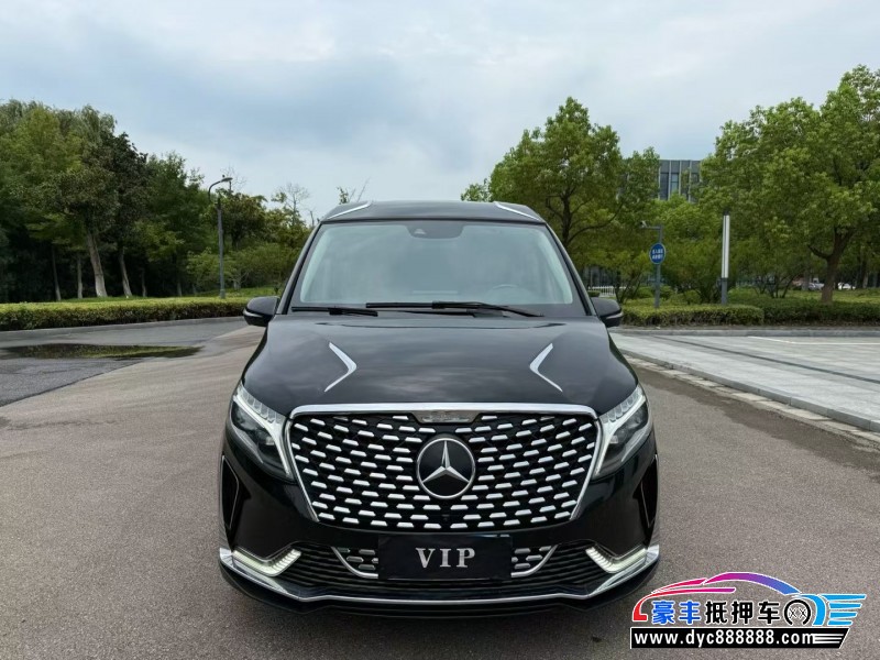 23年奔驰V轿车抵押车出售