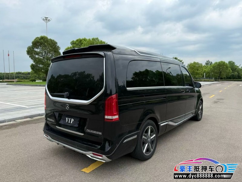 23年奔驰V轿车抵押车出售