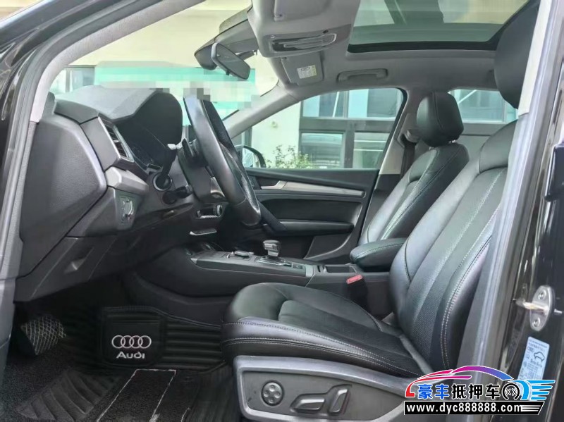19年奥迪Q5轿车抵押车出售
