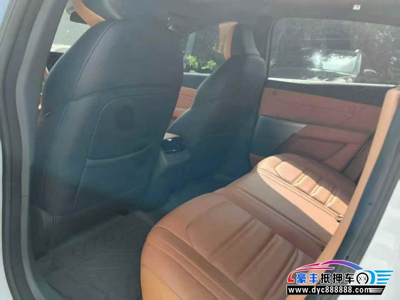 25年东风奕派007轿车抵押车出售