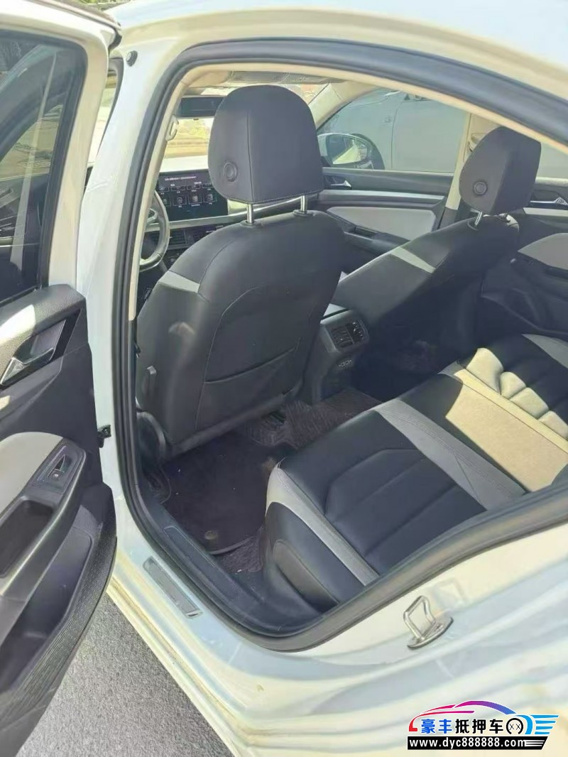 23年大众宝来轿车抵押车出售