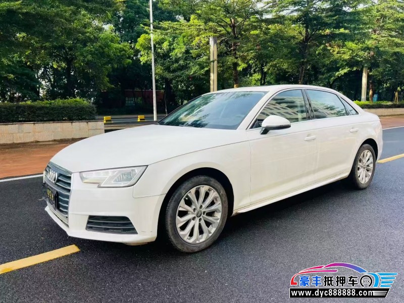 17年奥迪A4L轿车抵押车出售