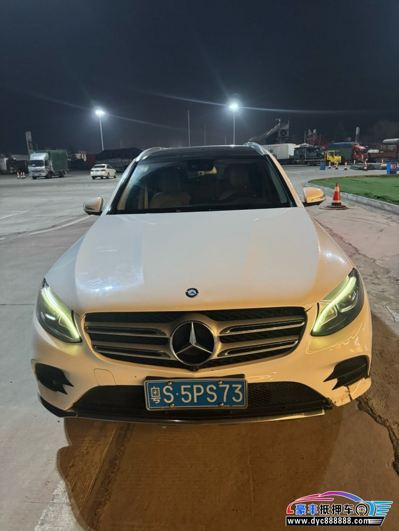 17年奔驰GLC轿车抵押车出售