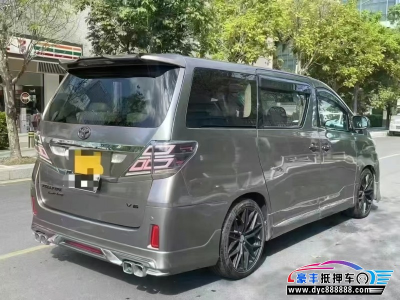 12年丰田威尔法轿车抵押车出售