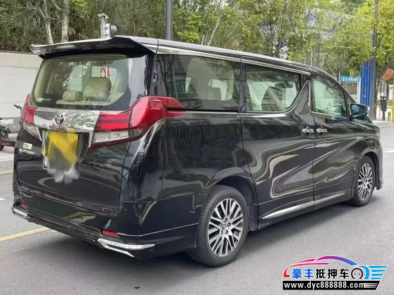 16年丰田埃尔法轿车抵押车出售