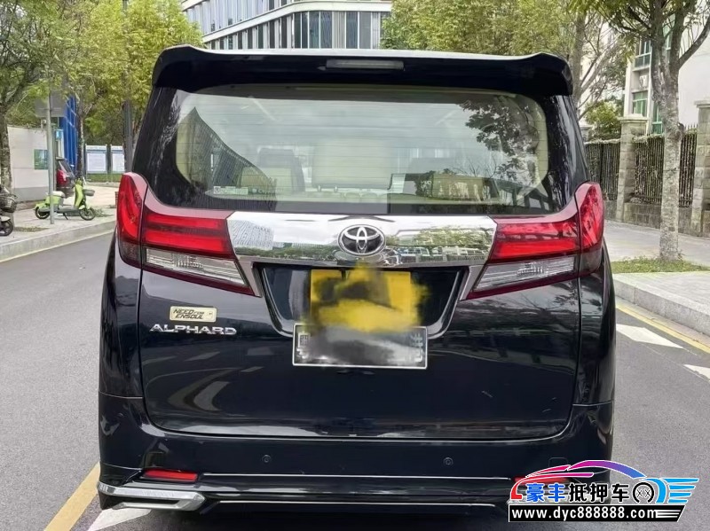 16年丰田埃尔法轿车抵押车出售