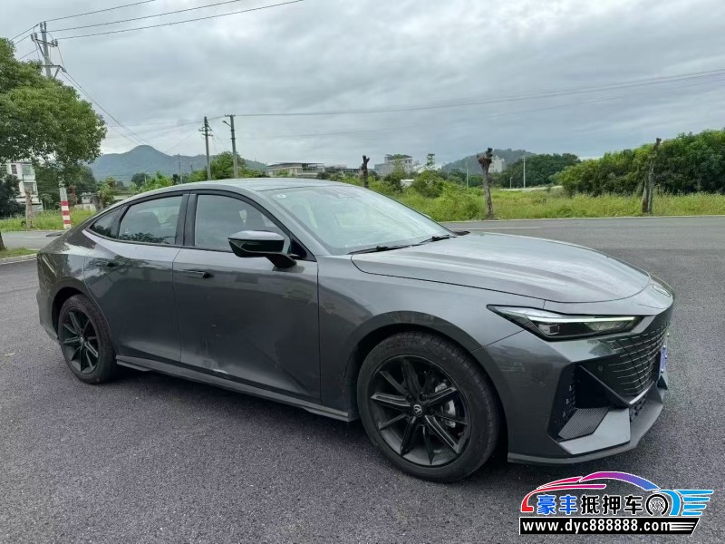 25年长安长安UNI轿车抵押车出售