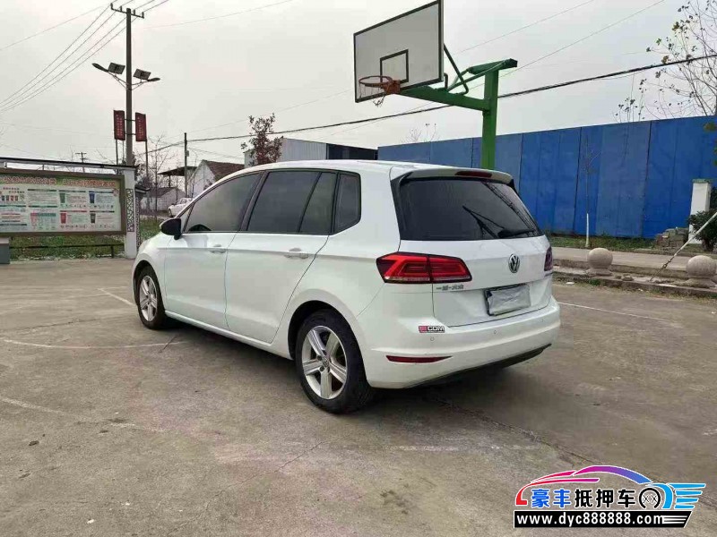 18年大众高尔夫轿车抵押车出售