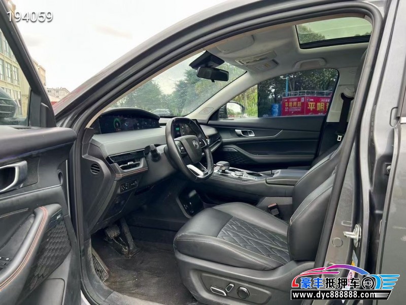 21年长安长安UNI轿车抵押车出售