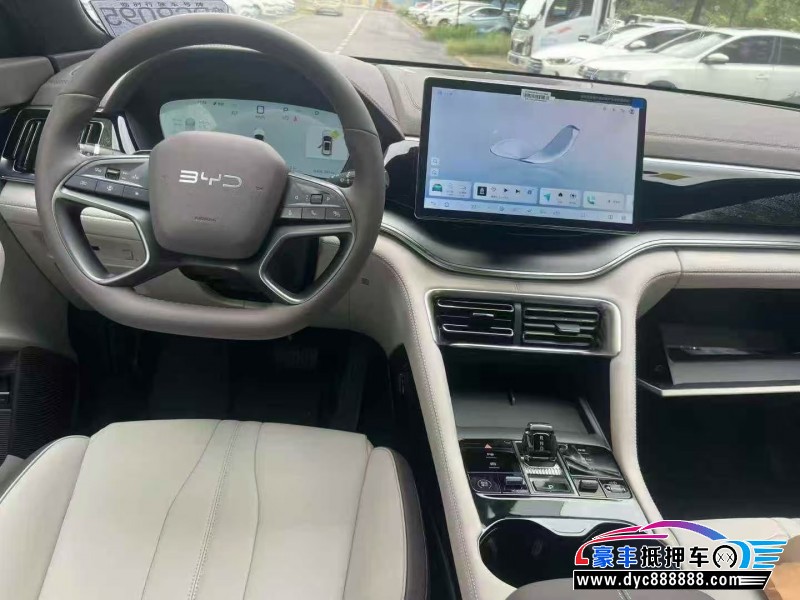 25年比亚迪宋轿车抵押车出售