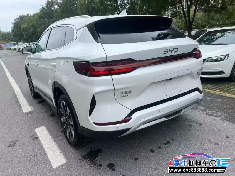 25年比亚迪宋轿车抵押车出售