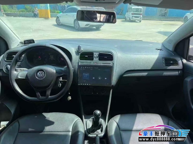 17年大众polo轿车抵押车出售