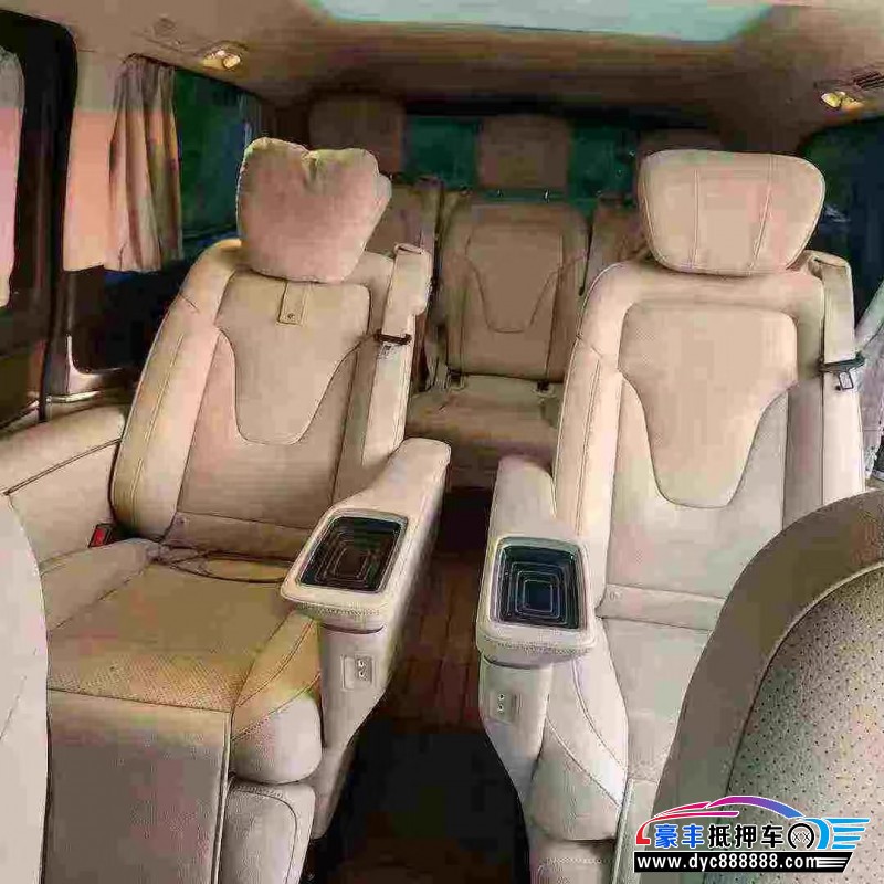 23年奔驰V轿车抵押车出售