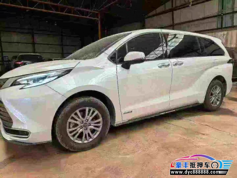 23年丰田塞纳轿车抵押车出售