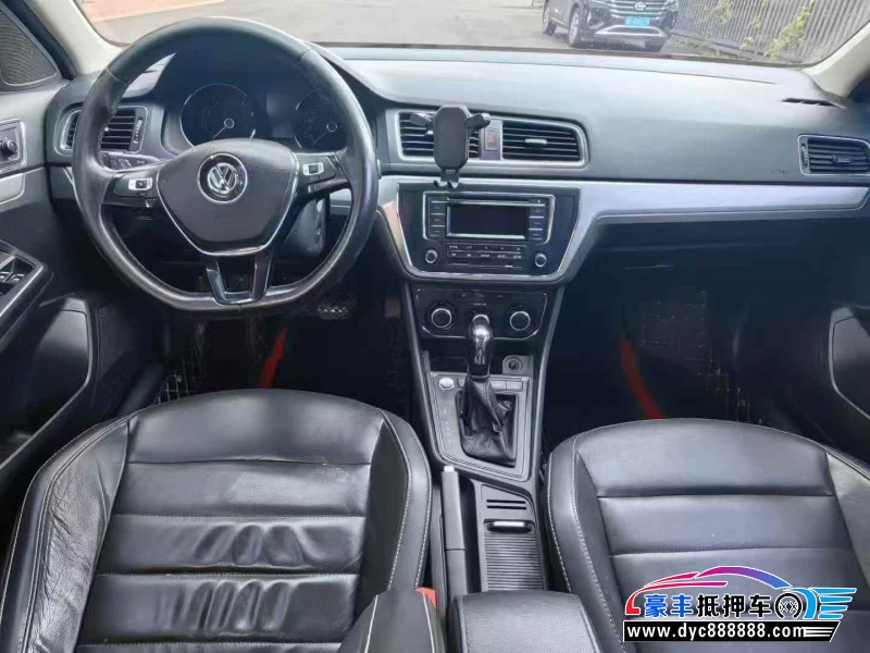 17年大众朗行轿车抵押车出售