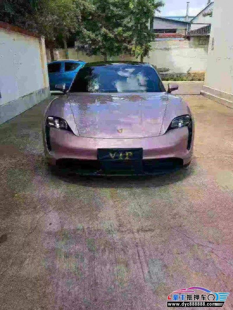 21年保时捷TaYcan轿车抵押车出售