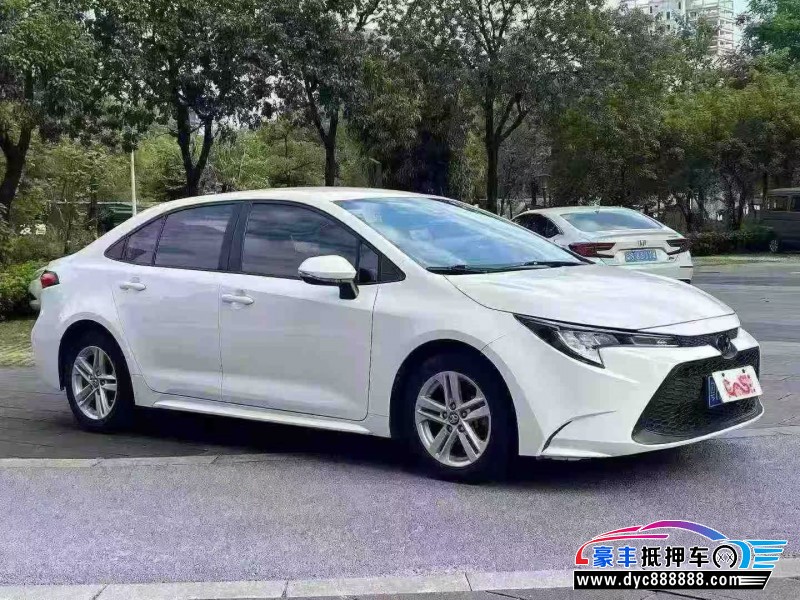 21年丰田雷凌轿车抵押车出售