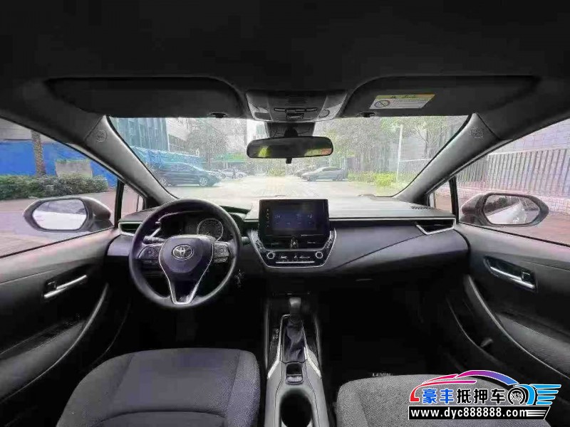 21年丰田雷凌轿车抵押车出售