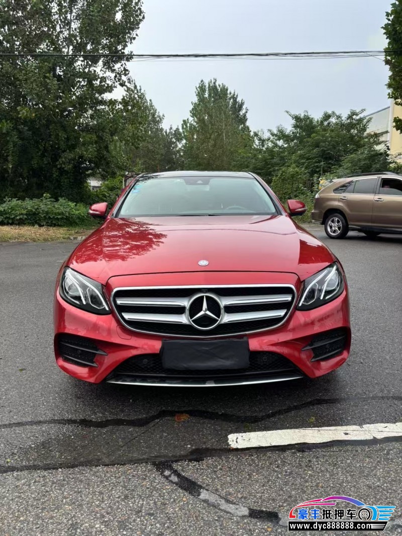 17年奔驰E轿车抵押车出售