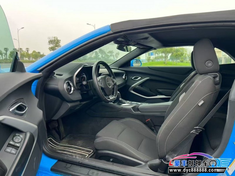 25年雪佛兰科迈罗轿车抵押车出售