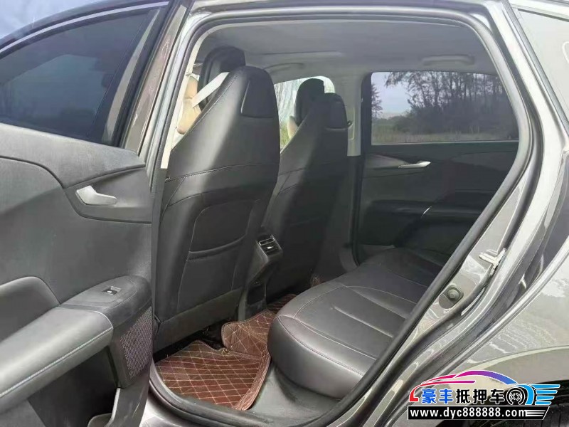 25年长安逸动轿车抵押车出售