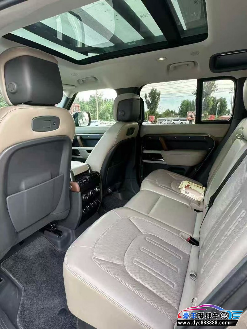 20年路虎卫士轿车抵押车出售