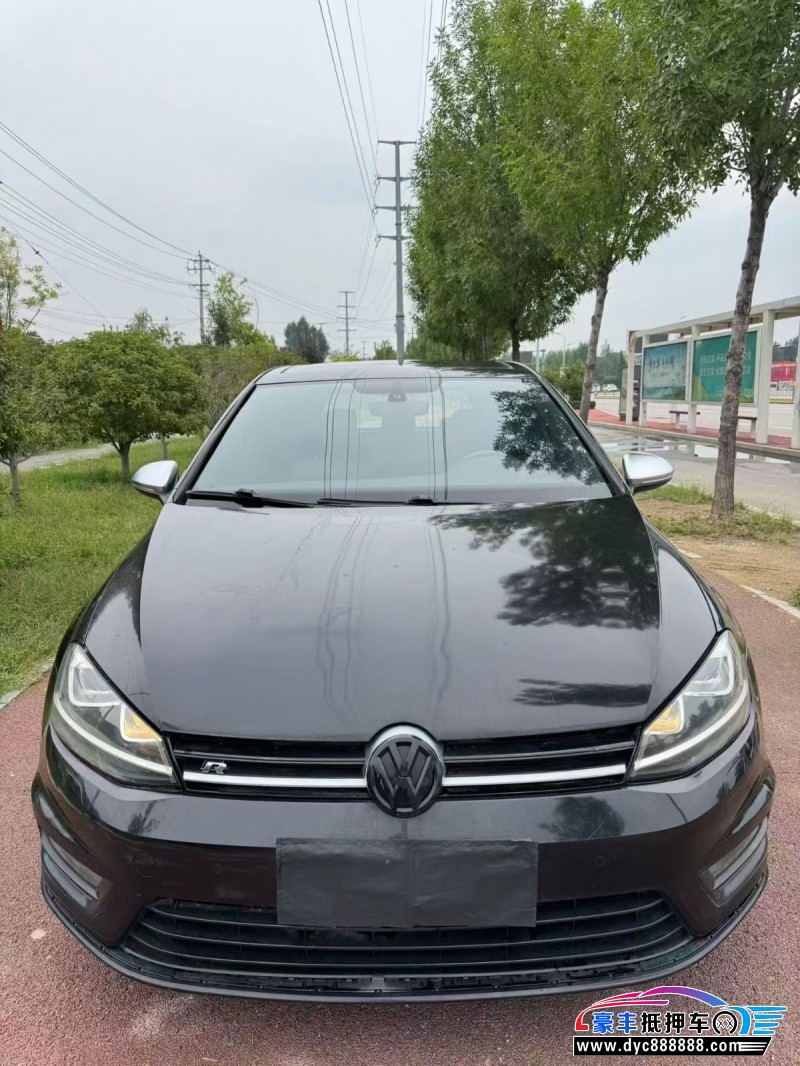 17年大众高尔夫轿车抵押车出售