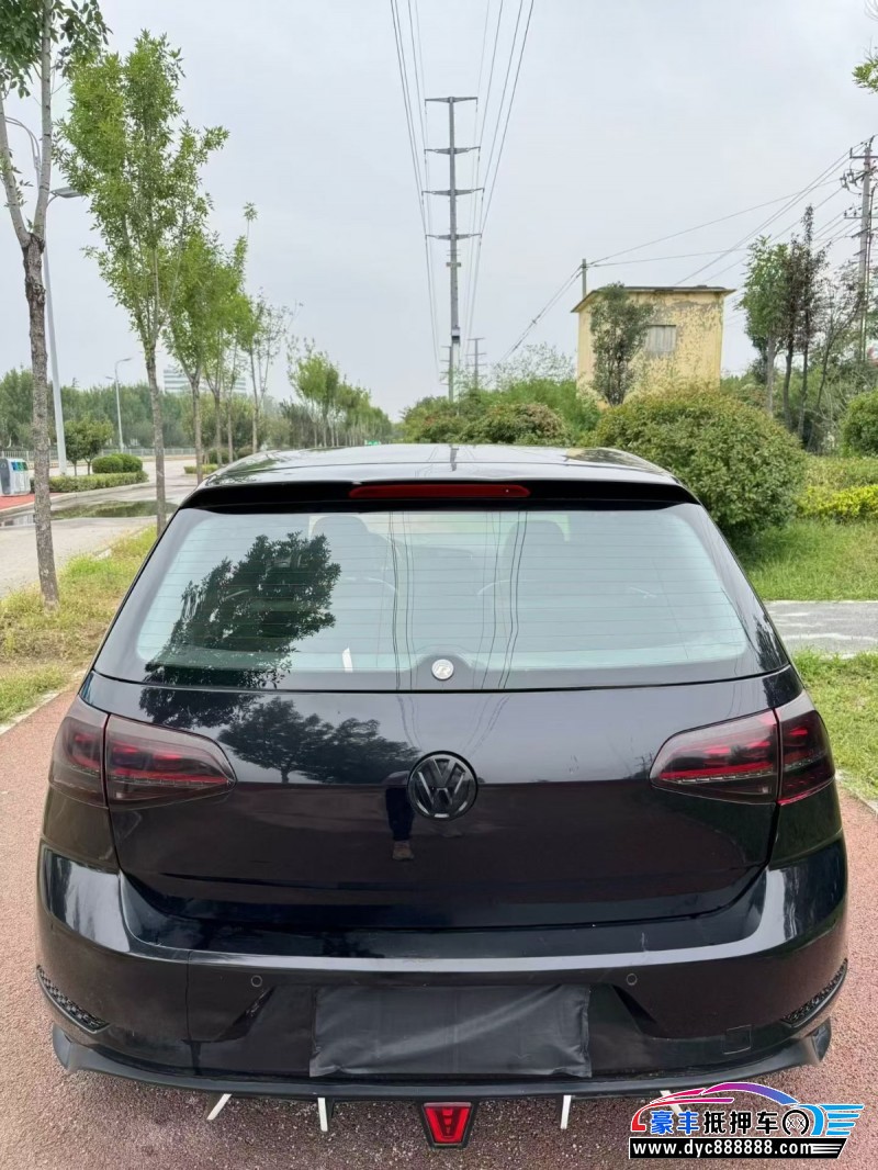 17年大众高尔夫轿车抵押车出售
