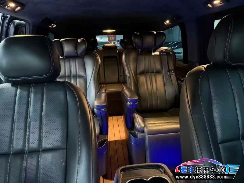 21年奔驰威霆轿车抵押车出售