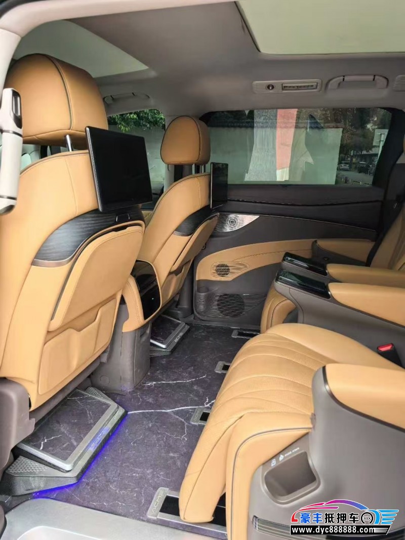 24年腾势D9轿车抵押车出售