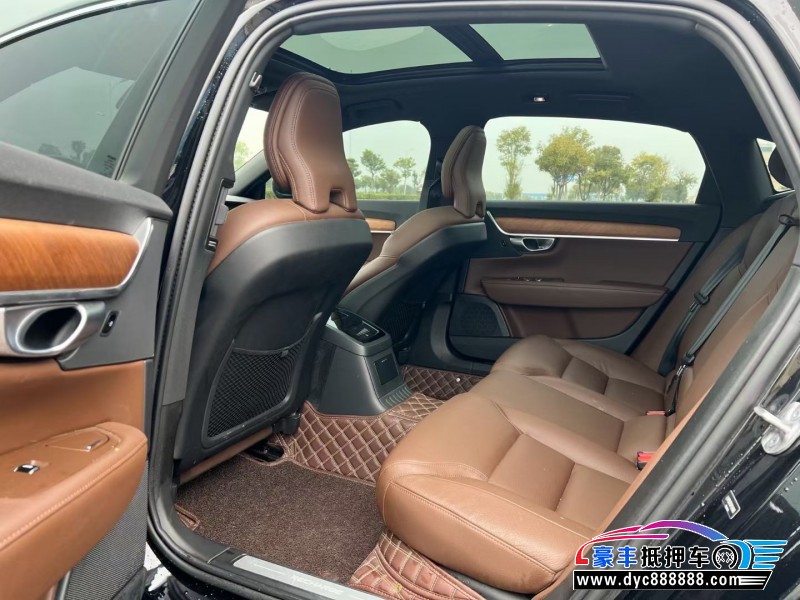 23年沃尔沃S90轿车抵押车出售