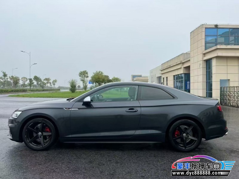 19年奥迪A5轿车抵押车出售