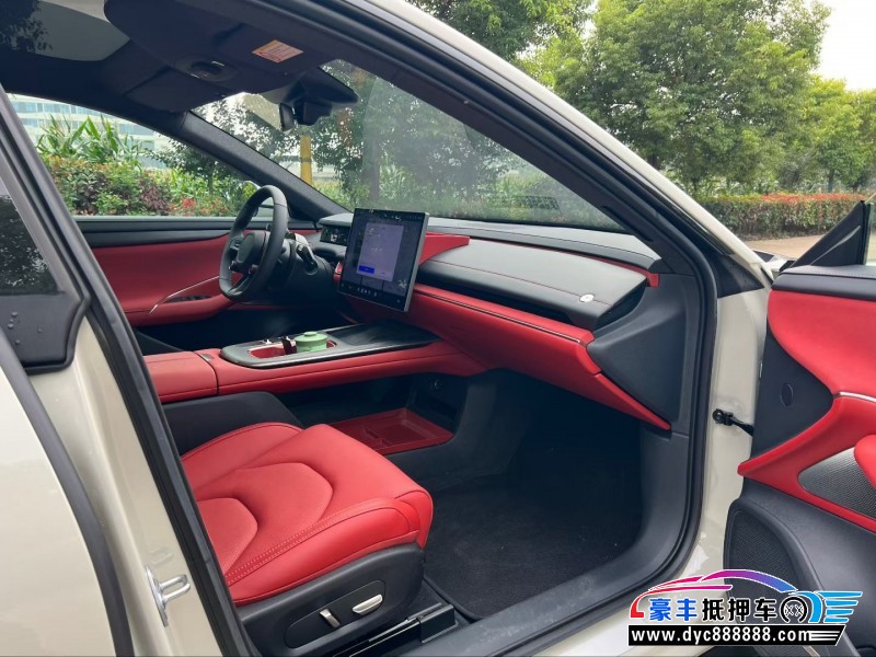 25年小米SU7轿车抵押车出售