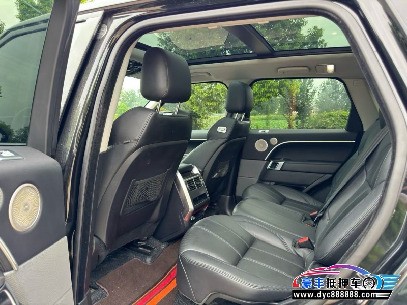 17年路虎揽胜运动版轿车抵押车出售