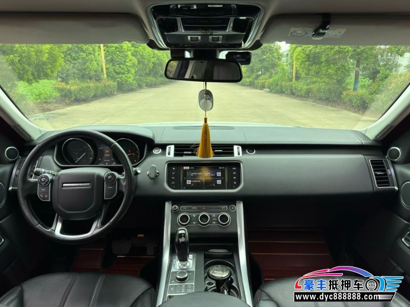 16年路虎揽胜运动版轿车抵押车出售