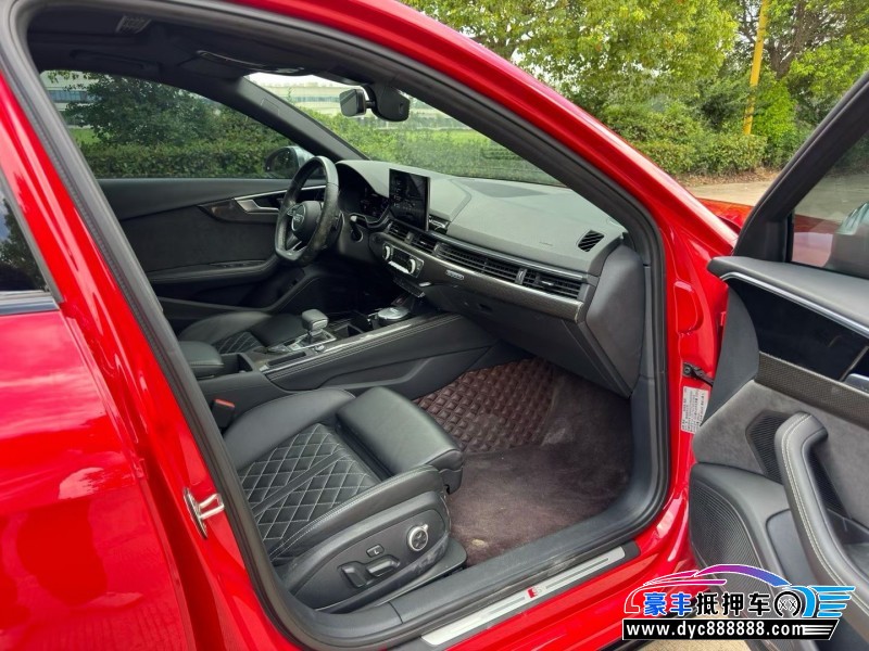 21年奥迪S4轿车抵押车出售