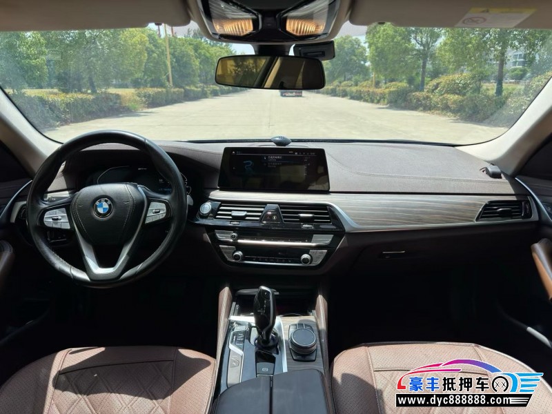 20年宝马5系轿车抵押车出售