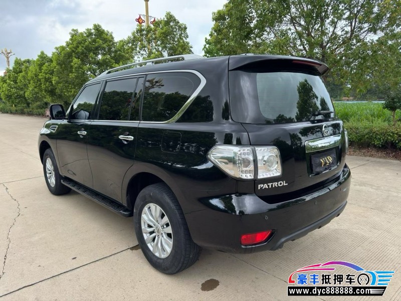 19年日产途乐轿车抵押车出售