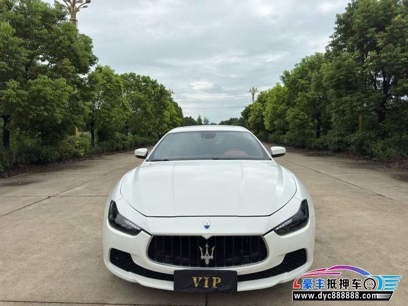 17年玛莎拉蒂Ghibli轿车抵押车出售