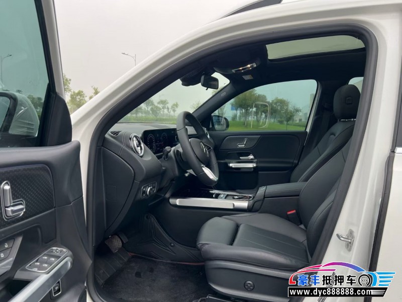 24年奔驰GLB轿车抵押车出售